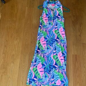 Lilly Pullitzer Sleeveless Tropical Print Dress S. Gold button V Neck Collared